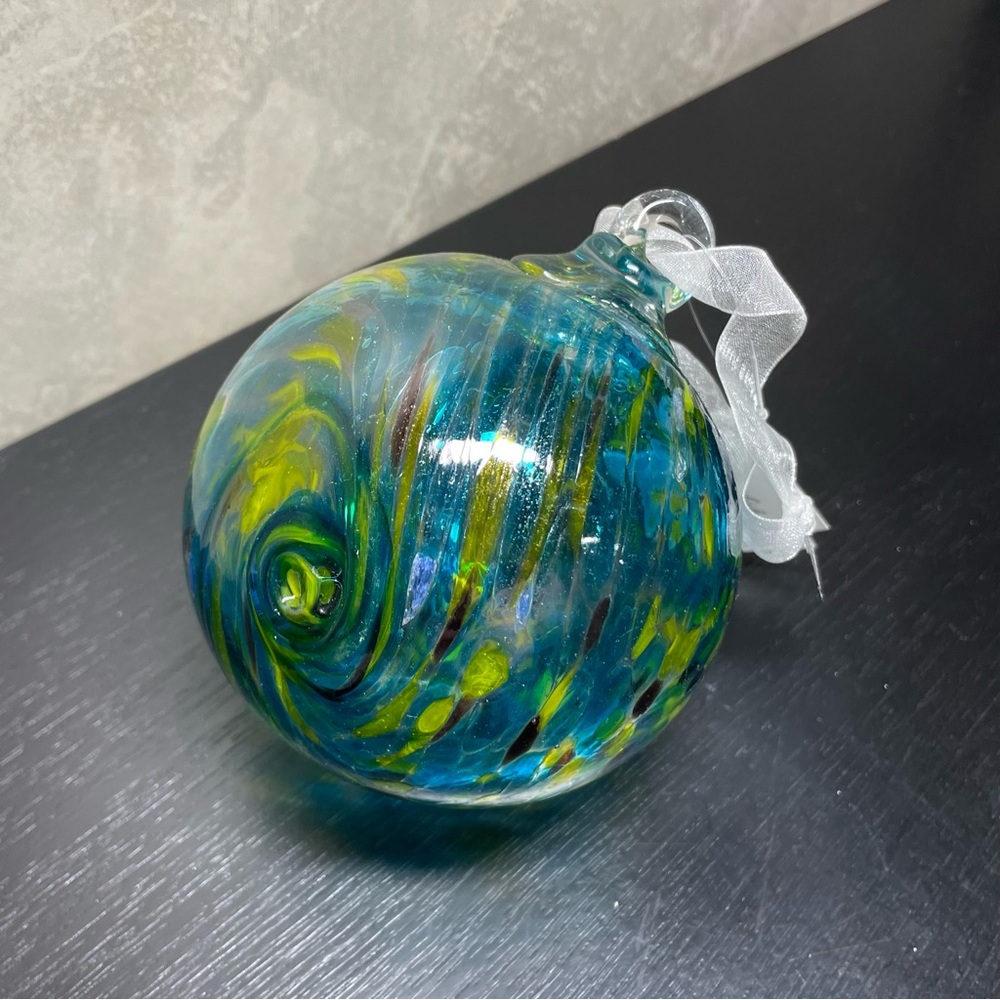 NWT Giftcraft friendship ball ornament
